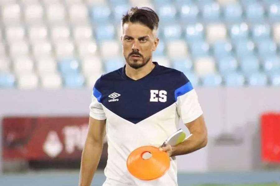 Ruben la Barrera, atual selecionador de El Salvador