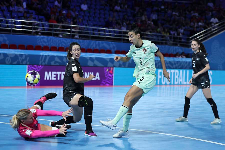 Portugal vai defrontar Itália nos quartos do Mundial feminino de futsal