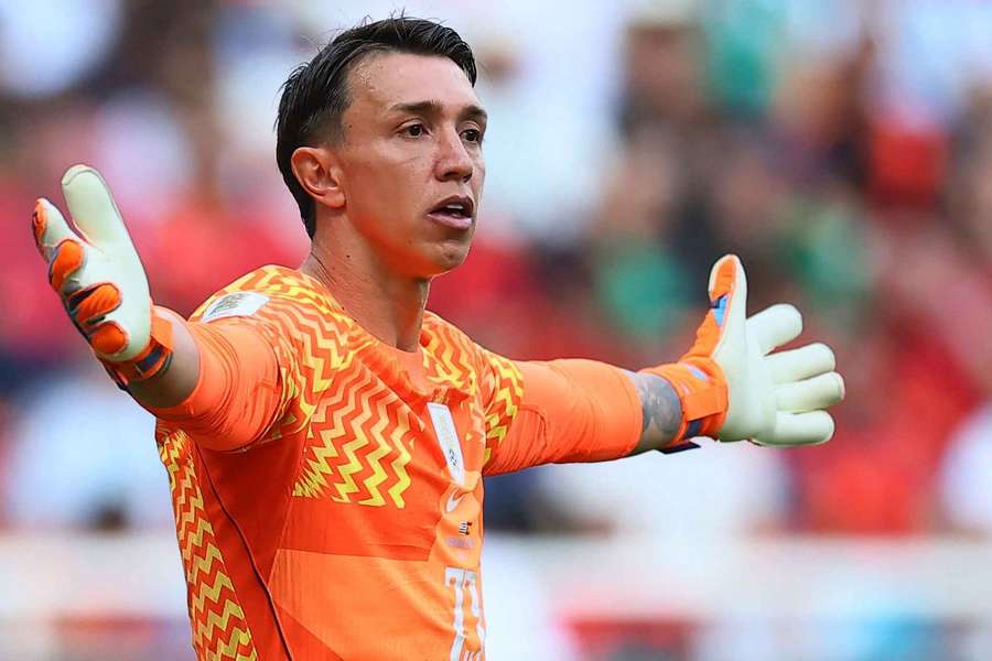 Muslera levou um frangaço contra a Espanha