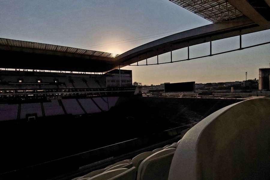 Corinthians tem apenas três vitórias em casa no Brasileirão