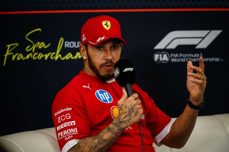 Formel 1-Urgestein Lewis Hamilton ist auch im Ferrari weiter ambitioniert.