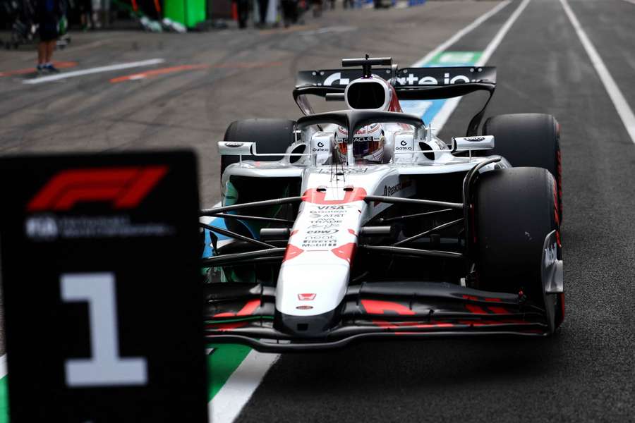 Verstappen conjured up a lap record at the end of the session