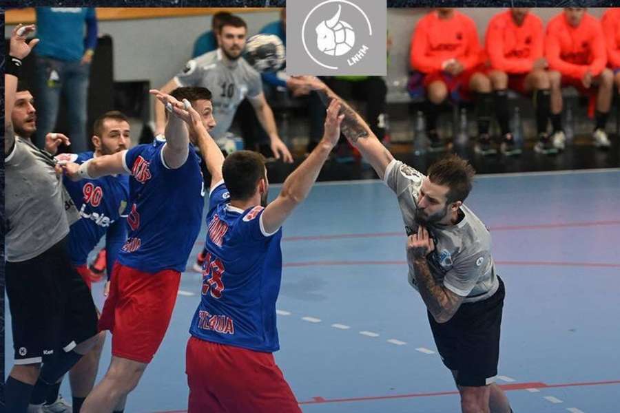 Victorie la limită pentru Steaua în campionat, 30-29 cu CSM București