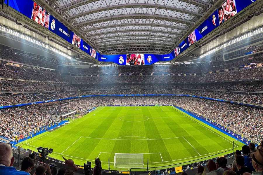 Stadion slavného Realu Madrid se promění v tenisové tréninkové centrum. Stadion slavného Realu Madrid se promění v tenisové tréninkové centrum.