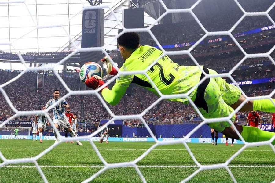 Lionel Messi falló un penalti cuando Egipto ganaba 1-0. Lionel Messi falló un penalti cuando Egipto ganaba 1-0.