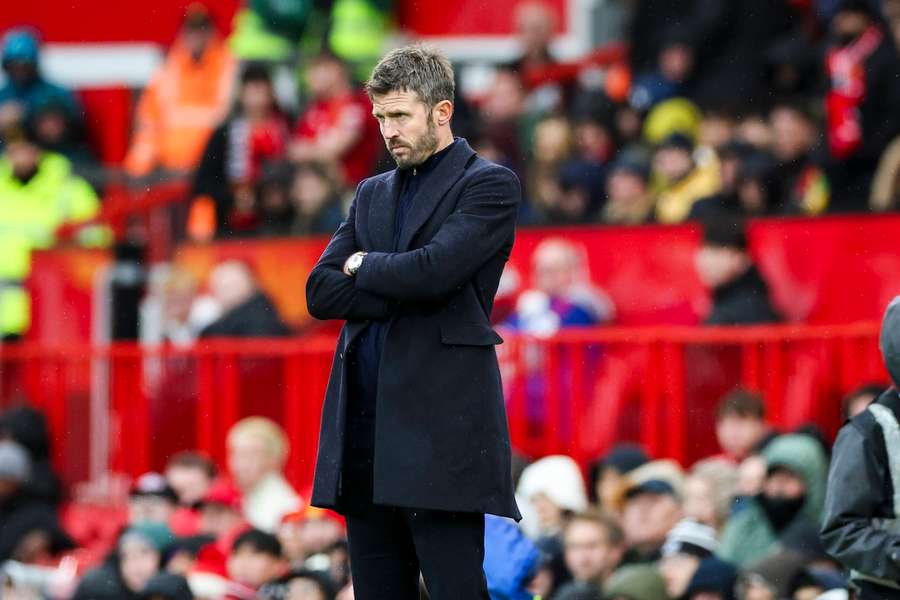 Carrick je v náročnej situácii. Carrick je v náročnej situácii.