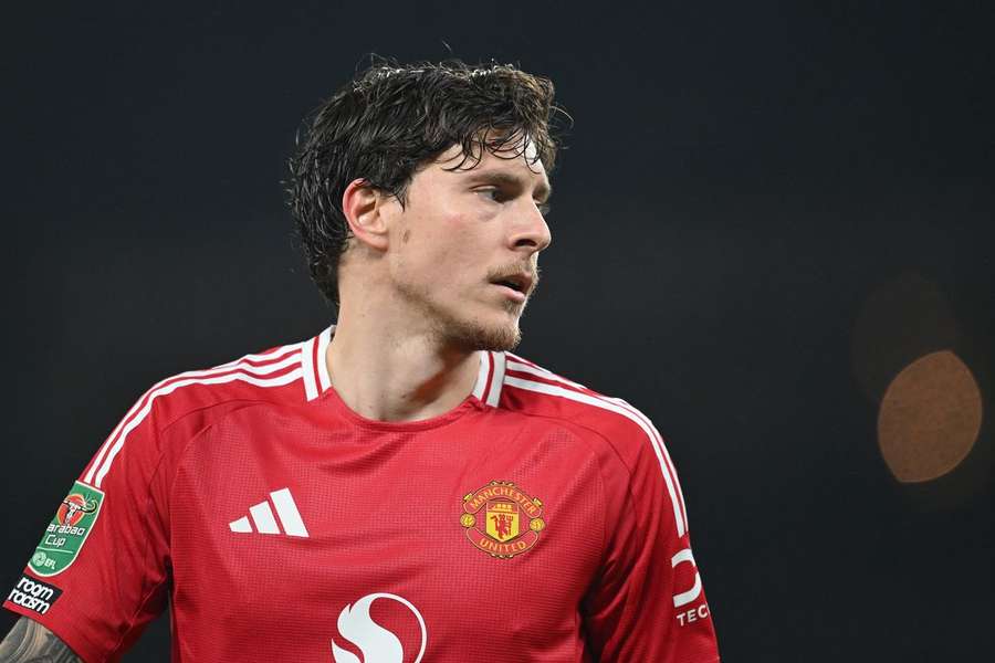 Lindelöf perdeu espaço nas contas do Manchester United