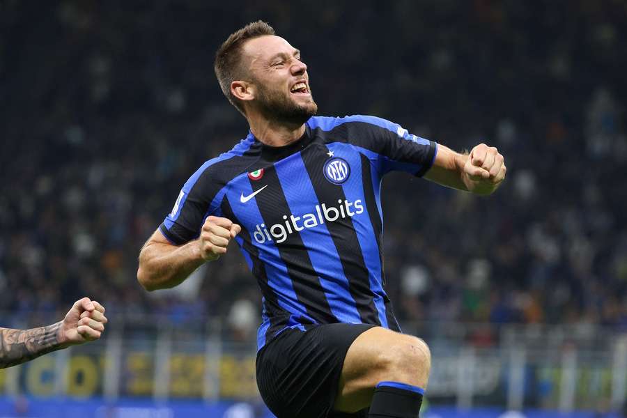 Stefan de Vrij verlengt blijft bij Inter