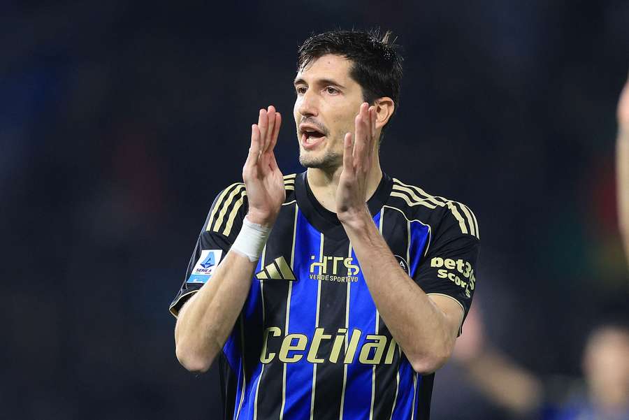 Útočník Pisy Stefano Moreo vstřelil Interu během úvodní půlhodiny dva góly.