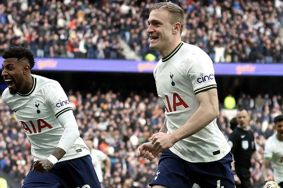 Skipp abriu o placar para o Tottenham em Londres