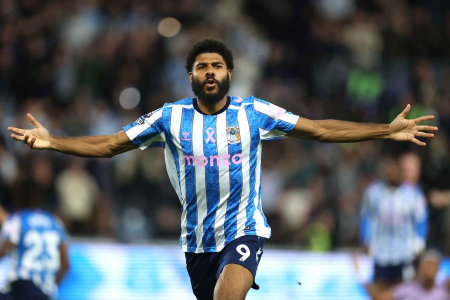 Coventry City's Ellis Simms celebrates scoring their third goal