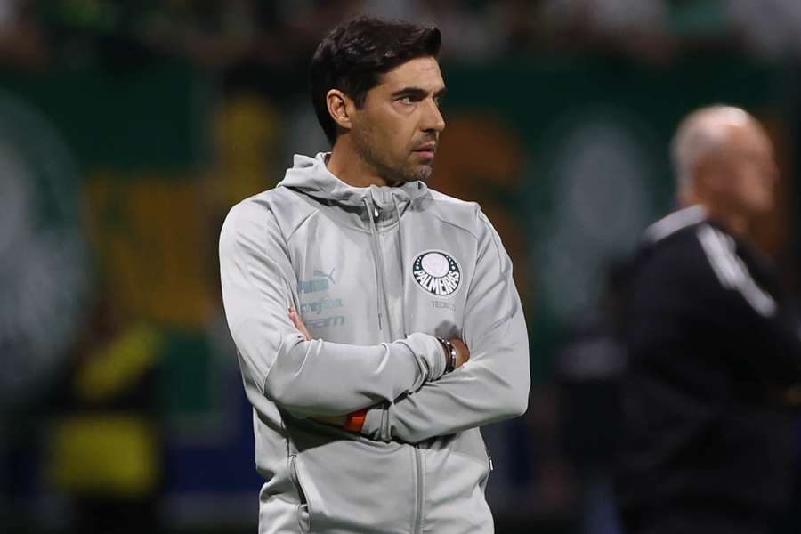 O português tinha contrato até o final de 2024