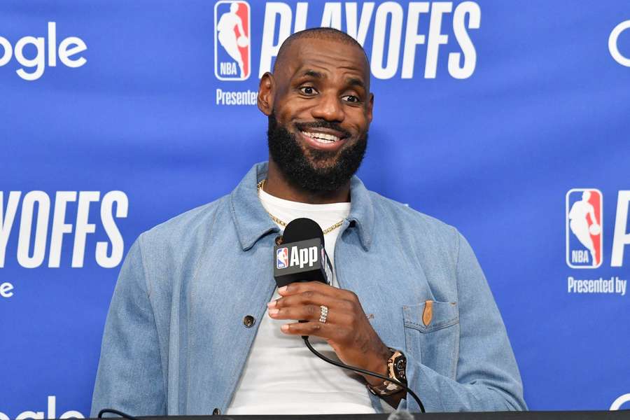 LeBron wird seine Karriere bei den Sixers beenden