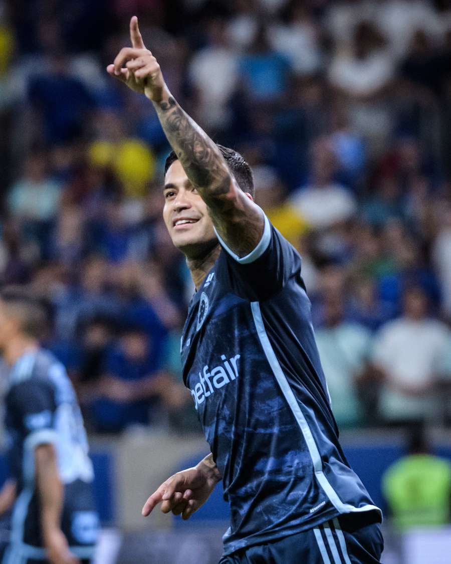 Dudu fechou o placar em Cruzeiro 3x1 Uberlândia