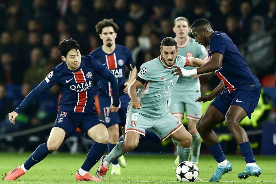 Avec deux défaites et un nul en quatre matches, la menace d'une élimination précoce en Ligue des champions se rapproche. 