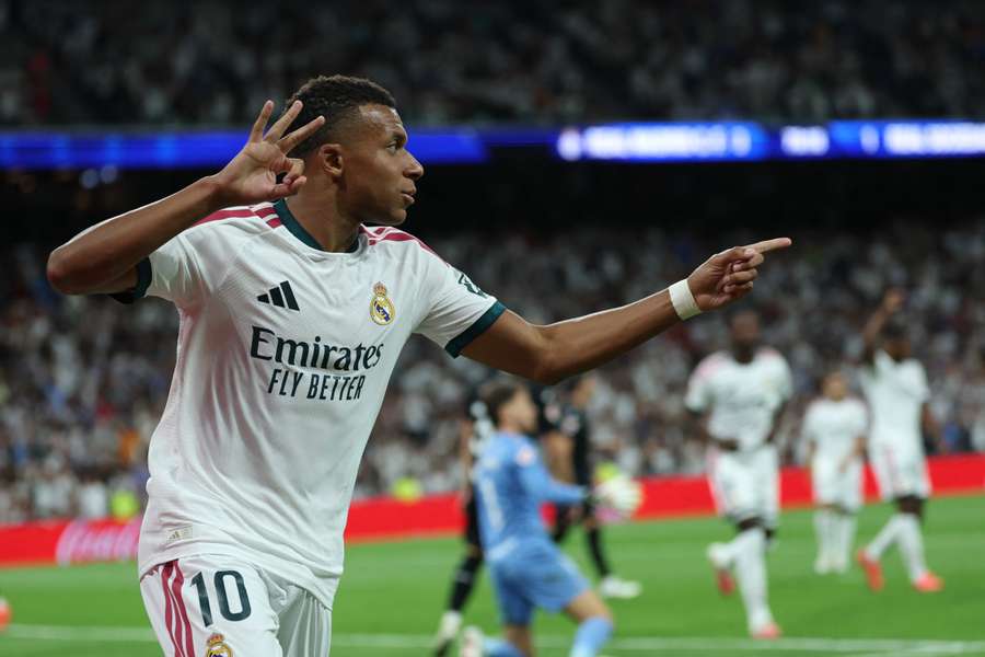 Kylian Mbappé vstřelil hattrick. Kylian Mbappé vstřelil hattrick.
