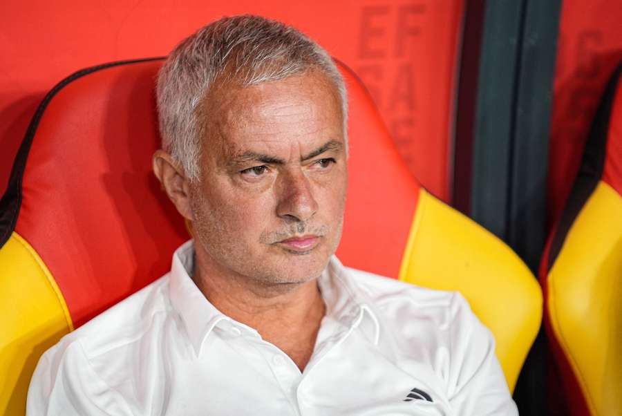 Mourinho dezvăluie că el crede că a antrena Portugalia la Cupa Mondială este "destinul" său Mourinho dezvăluie că el crede că a antrena Portugalia la Cupa Mondială este "destinul" său