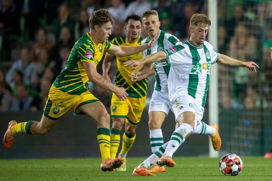 FC Groningen ging vrijdagavond in Euroborg voor eigen publiek onderuit tegen ADO Den Haag