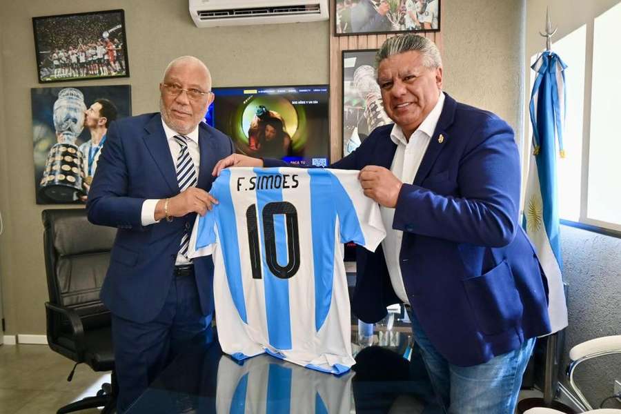 Fernando Alves Simões com Claudio Tapia