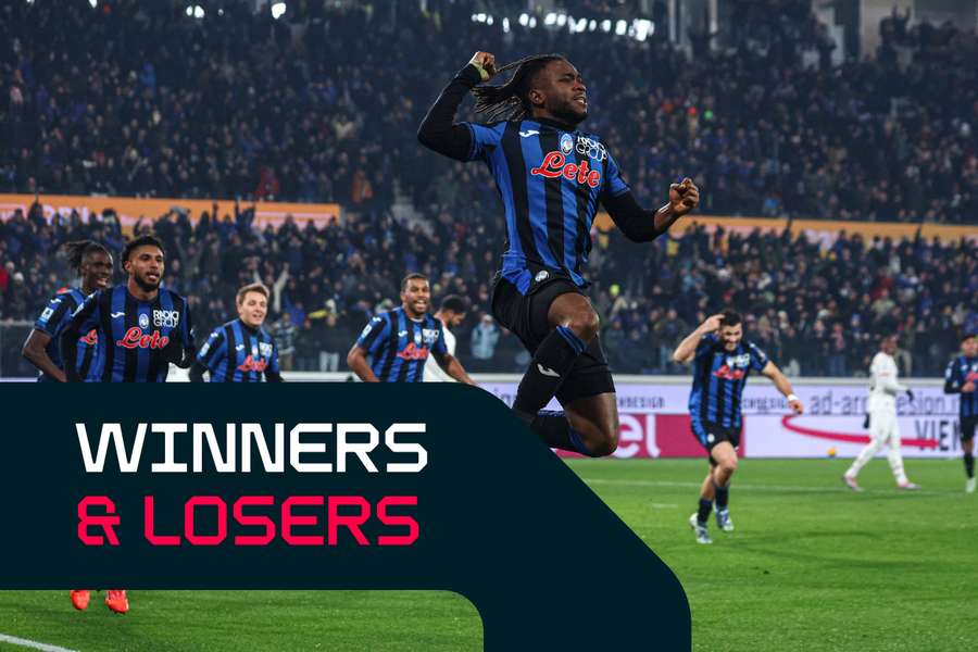 Ademola Lookman festeggia la vittoria dell'Atalanta sul Milan per 2-1.