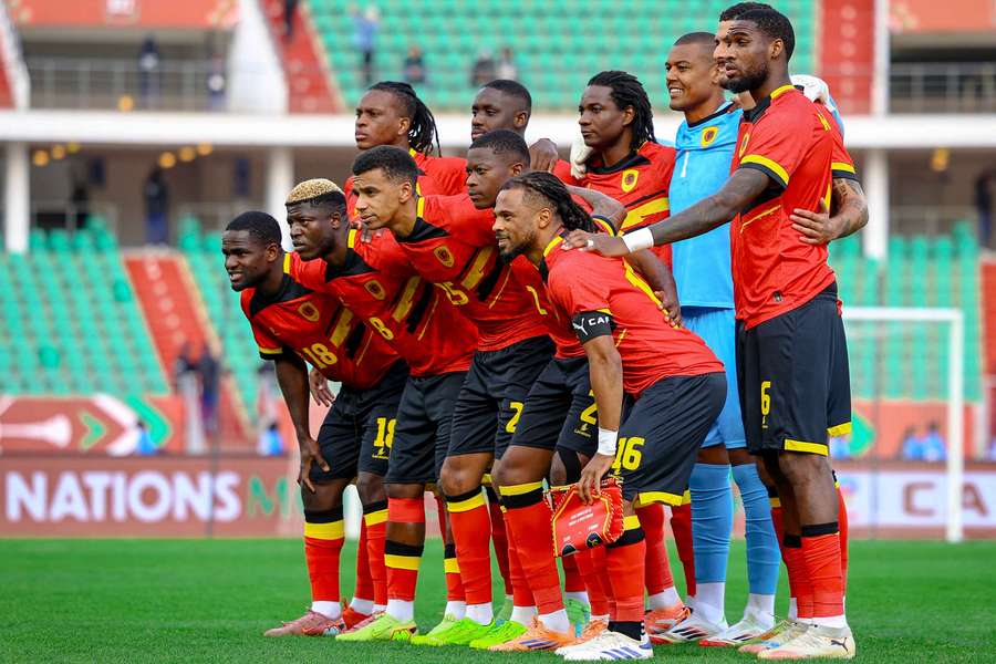 Angola foi eliminada da CAN na fase de grupos Angola foi eliminada da CAN na fase de grupos