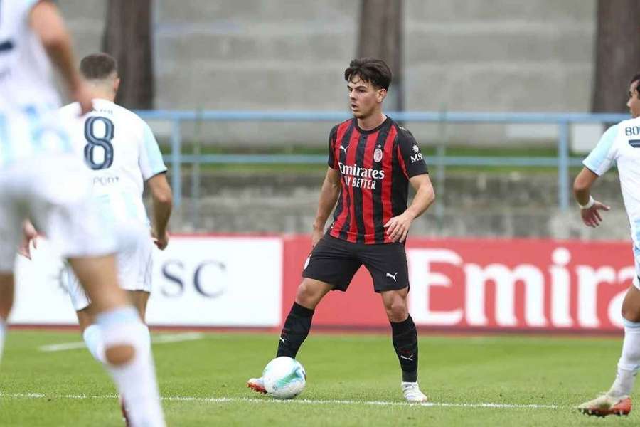 Jashari durante Milan-Entella Jashari durante Milan-Entella
