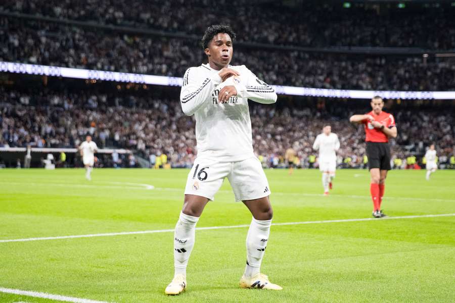 Endrick celebra su gol ante la Real Sociedad