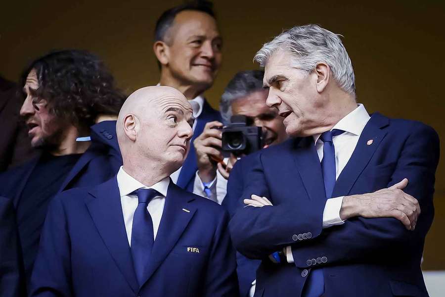 KNVB president Frank Paauw (R) next to FIFA president Gianni Infantino at the 2026 World Cup