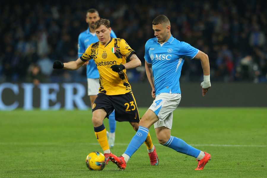 Alessandro Buongiorno ante Nicolò Barella
