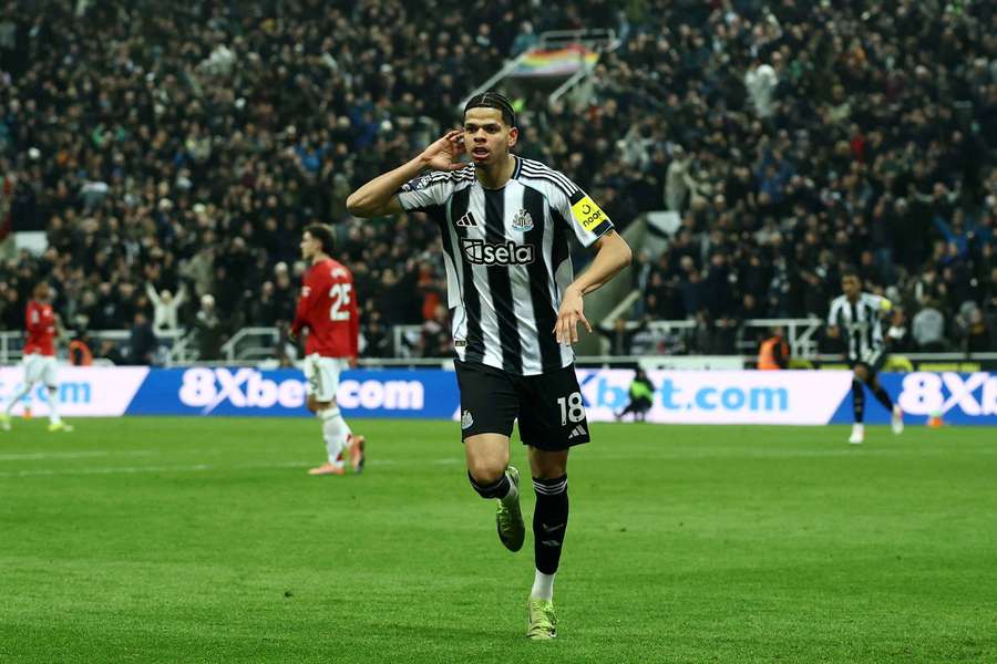 William Osula fez o golo da vitória do Newcastle em cima dos 90 minutos