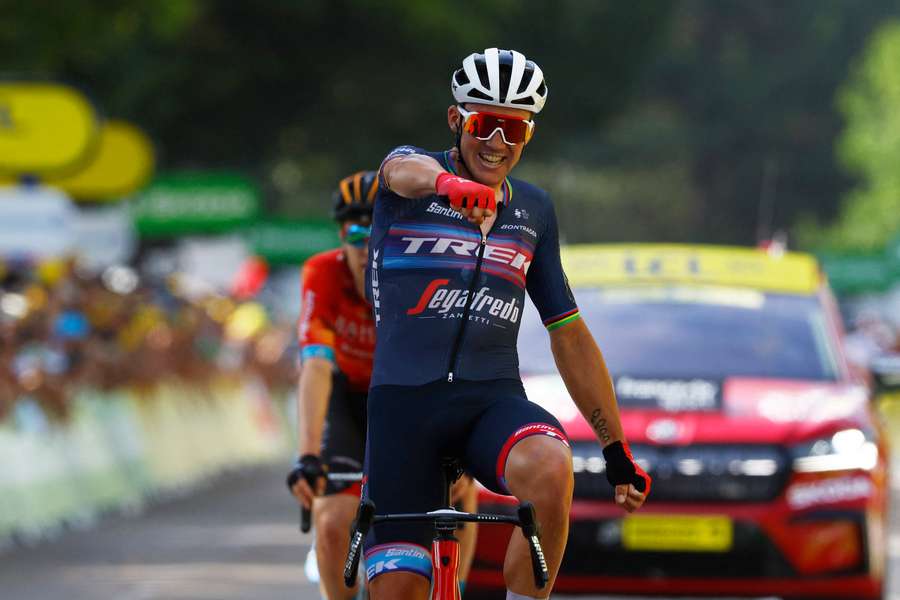 Primoz Roglic suffers crash as Pedersen wins Vuelta 16th stage Primoz Roglic suffers crash as Pedersen wins Vuelta 16th stage