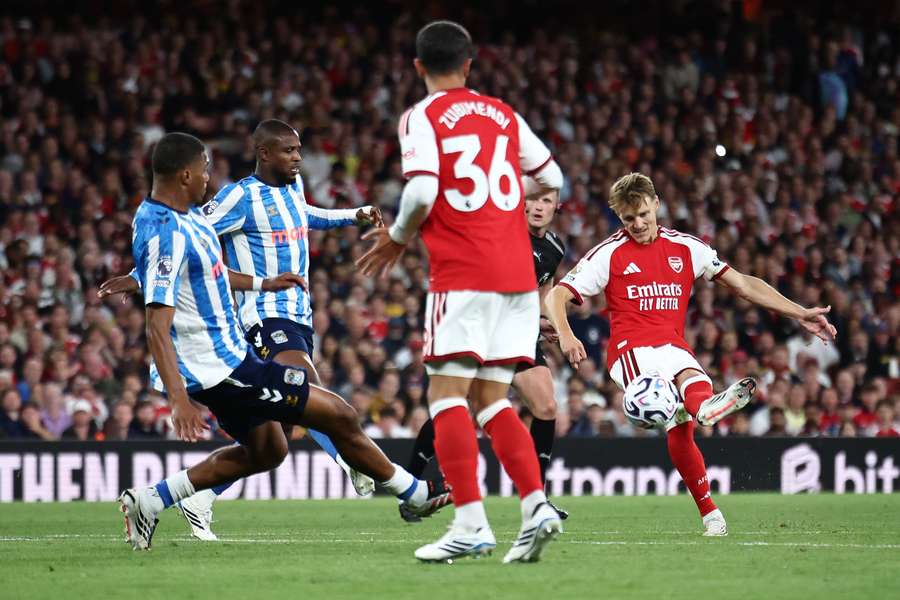 Arsenal bat Coventry et lance sa saison de Premier League parfaitement