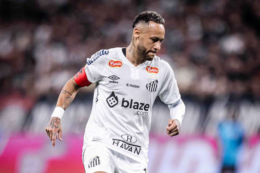 Neymar busca primeira vitória no retorno ao Santos