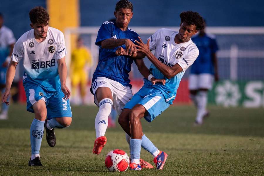 Cruzeiro saiu com gosto amargo na sua estreia
