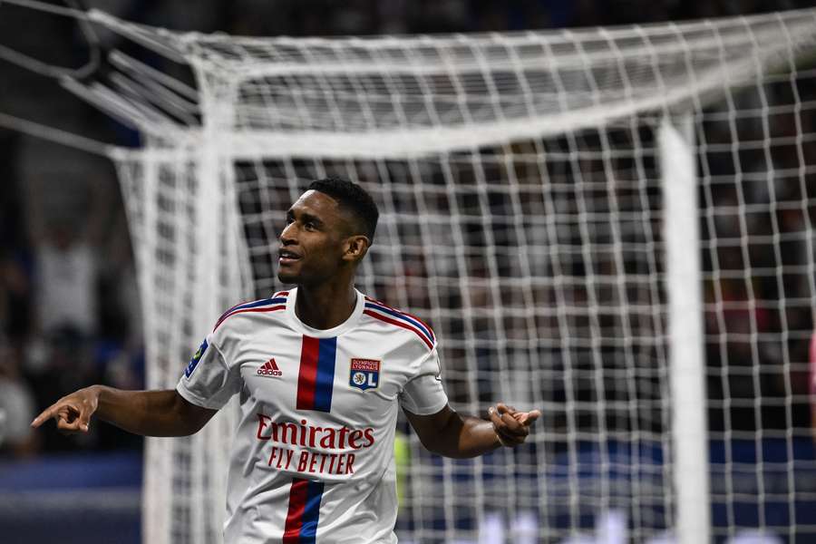 Tete led the way for Lyon