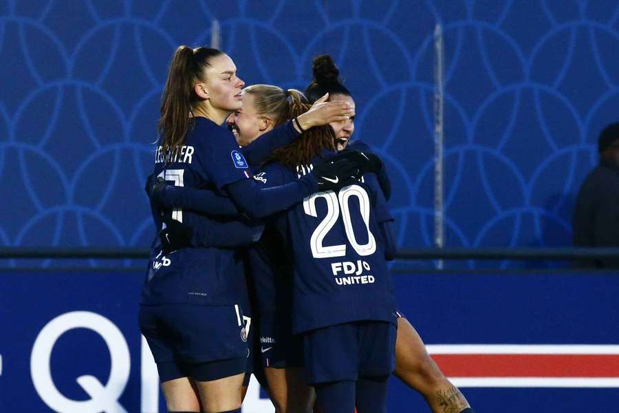 Romee Leuchter célébrant son but face au Paris FC