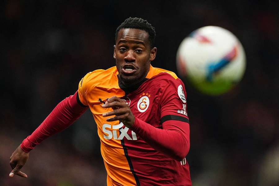 Batshuayi troca o Galatasaray pelo Eintracht Frankfurt