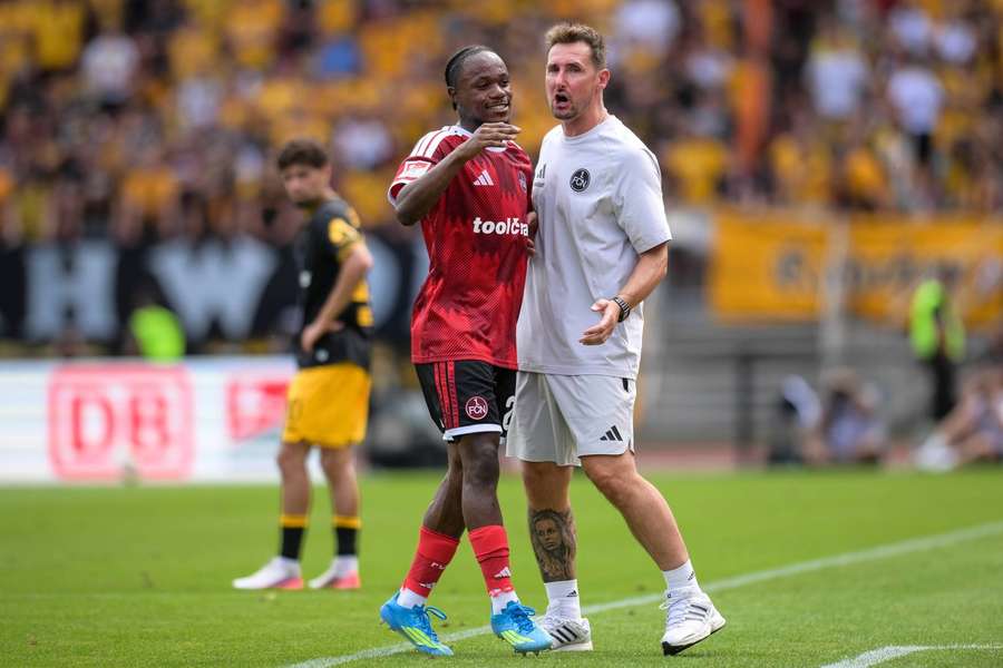 Klose und Zoma beim Spiel gegen Dresden Klose und Zoma beim Spiel gegen Dresden