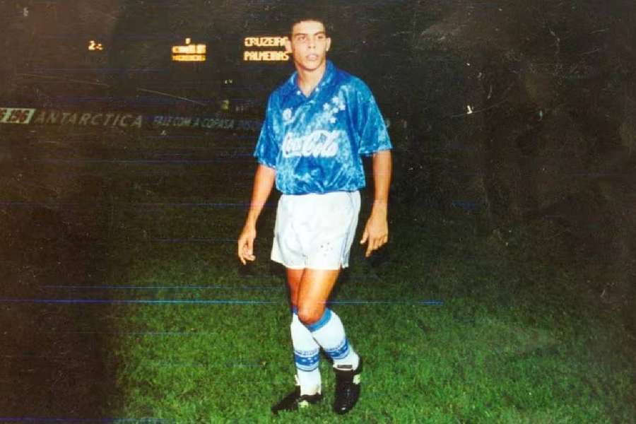 O garoto Ronaldo no Cruzeiro em 1993