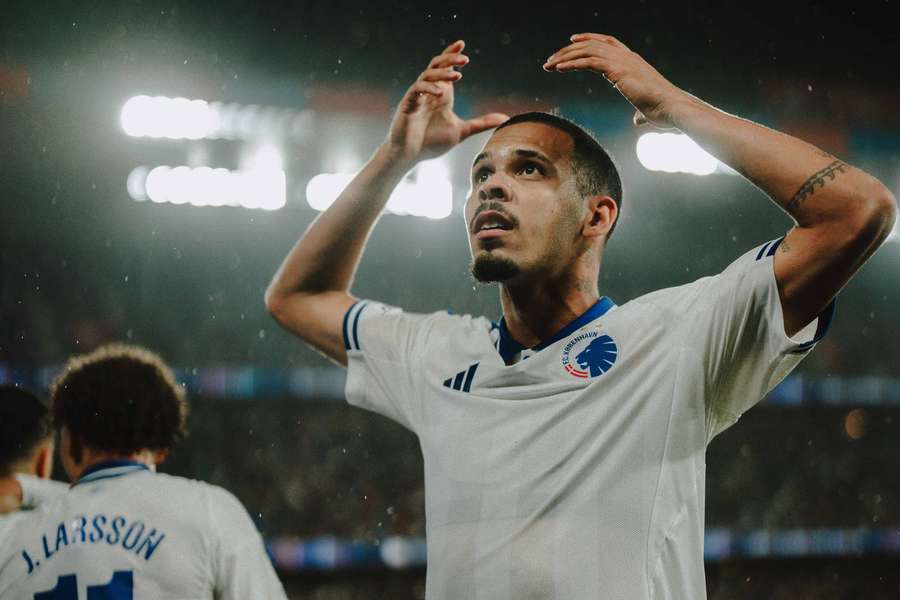Gabriel Pereira celebra pelo Copenhaga