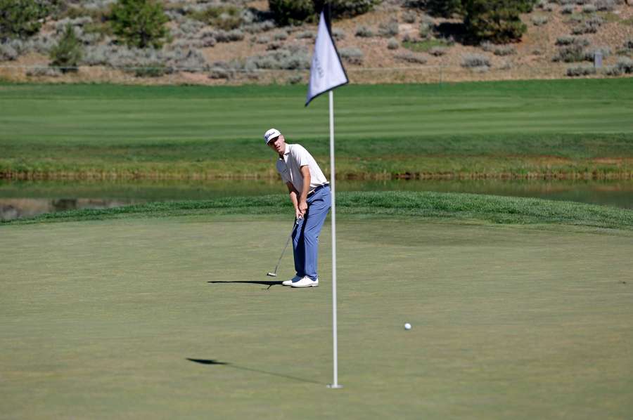 Gerard takes aim on the seventh hole