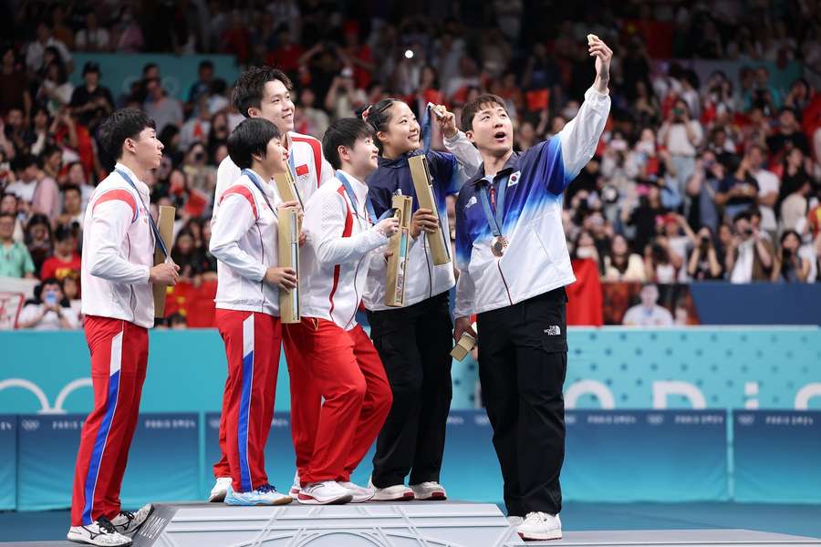 Nordkorea und Südkorea vereint - ein Selfie geht um die Welt.