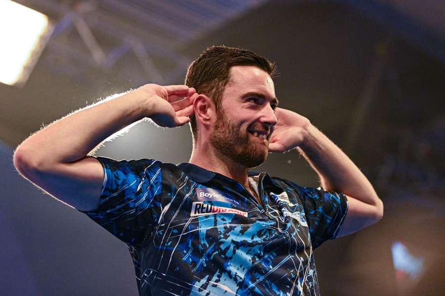 Luke Humphries claims World Grand Prix crown after win over Price ...