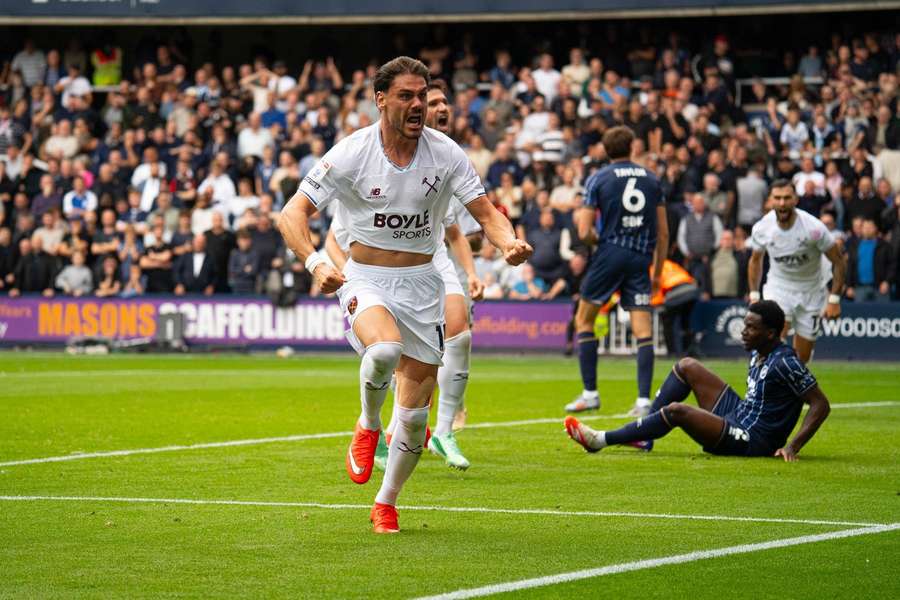 Konstantinos Mavropanos levels the scoring late on Konstantinos Mavropanos levels the scoring late on
