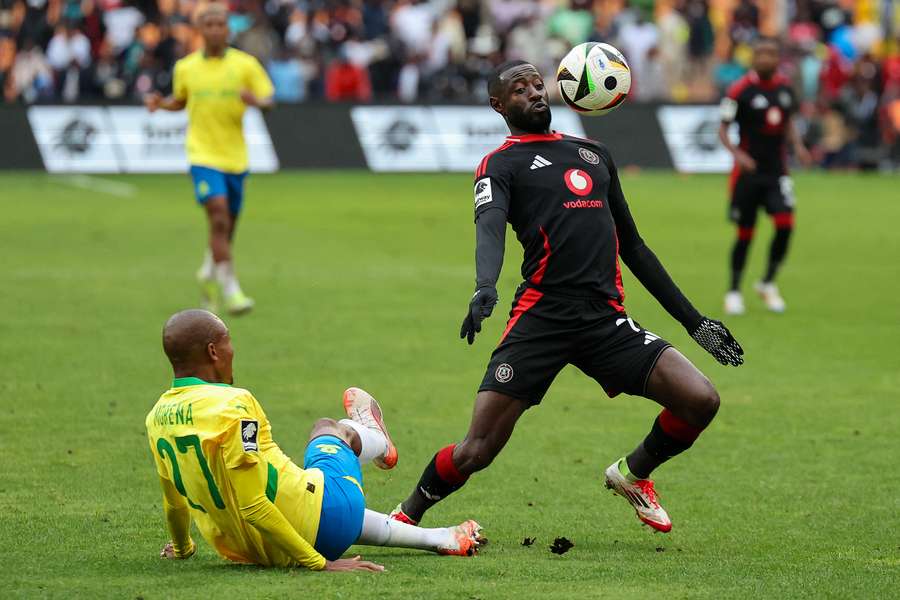 Orlando Pirates and Mamelodi Sundowns will be among the favourites in this year's MTN8 Orlando Pirates and Mamelodi Sundowns will be among the favourites in this year's MTN8