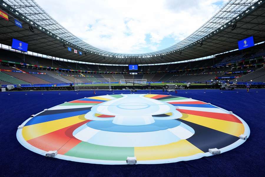 Finále evropského šampionátu hostí Olympijský stadion v Berlíně.