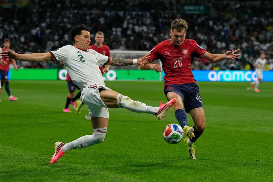 Český reprezentant Denis Višinský v utkání MS proti Mexiku.