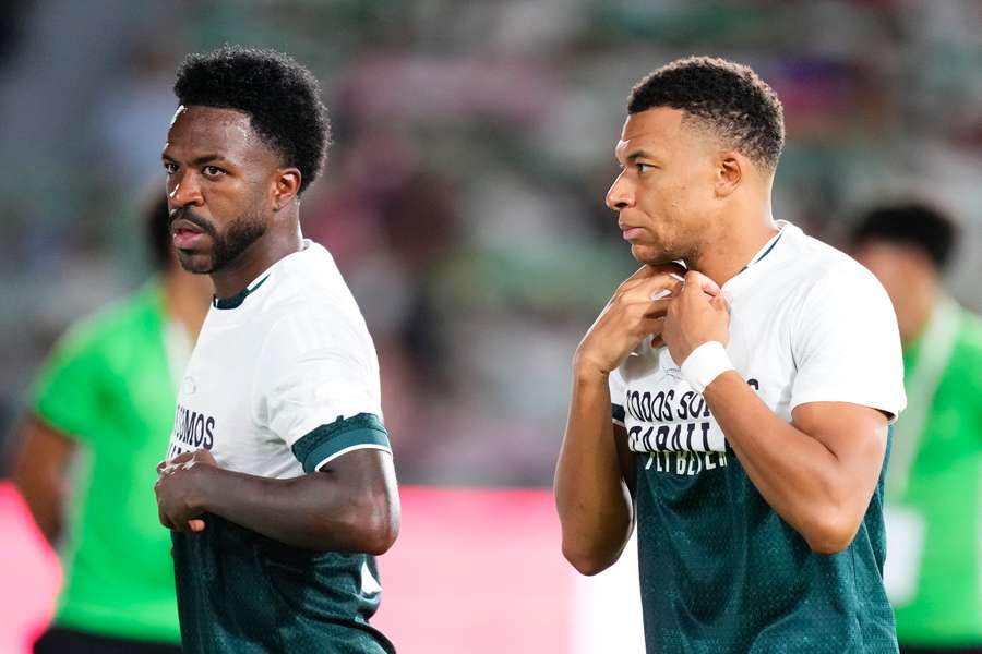 Vinicius y Mbappé 