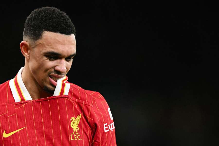 Alexander-Arnold em destaque no Liverpool
