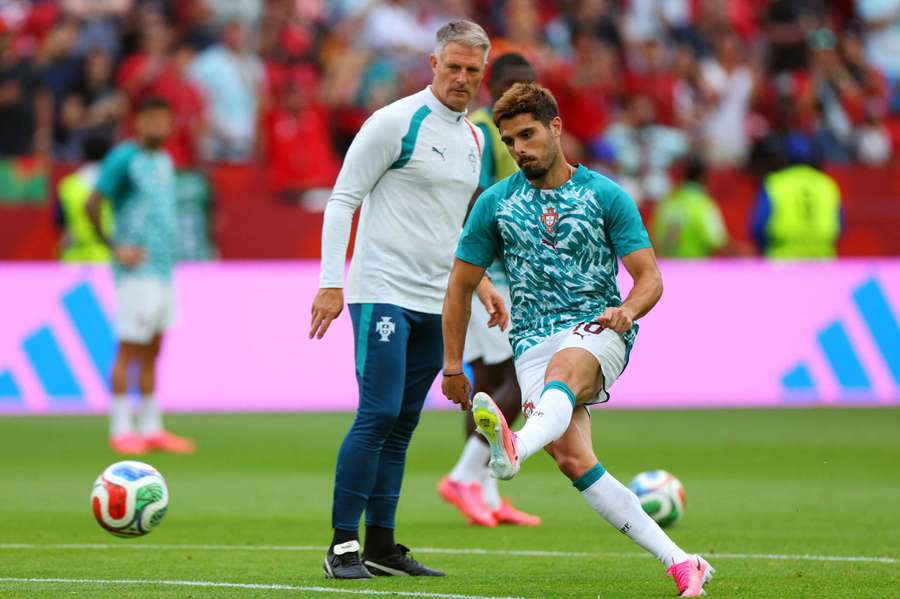 Chelsea's Pedro Neto asking price impacted by Bradley Barcola & Yan Diomande Chelsea's Pedro Neto asking price impacted by Bradley Barcola & Yan Diomande